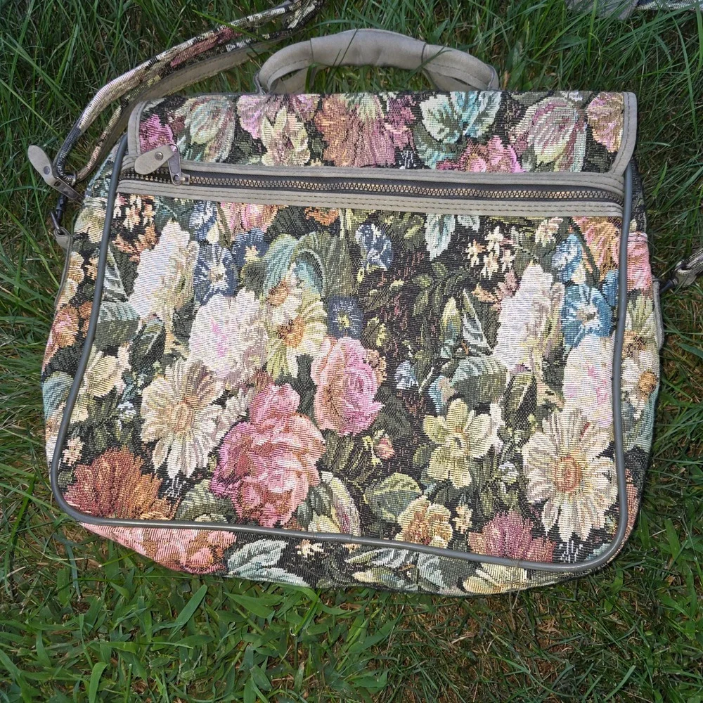 Hampshire Vintage Floral Tapestry Messenger Bag Briefcase Laptop Bag Multicolor
